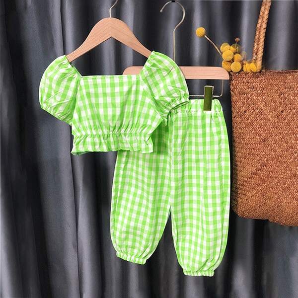 

Toddler Girls Gingham Ruffle Hem Top & Pants, Lime green