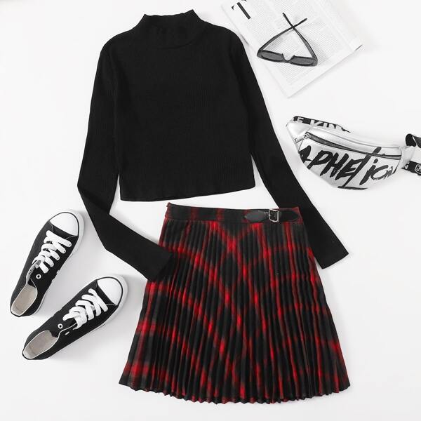 

Mock-Neck Top & Buckle Detail Pleated Plaid Skirt Set, Multicolor