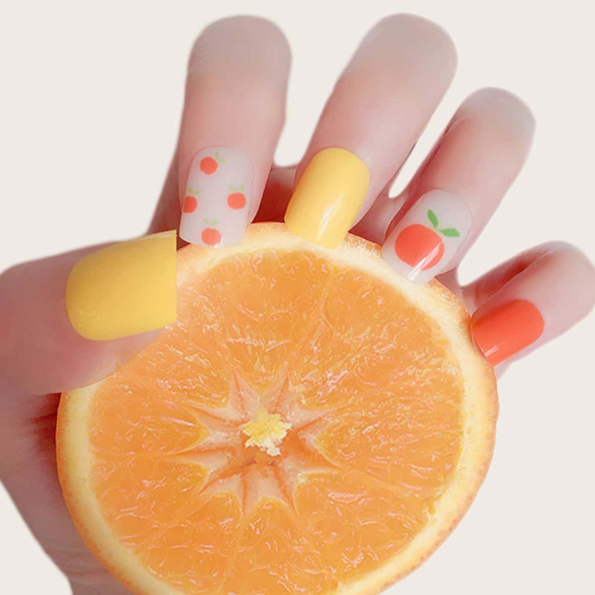 

24pcs Fruit Print Fake Nail & 1sheet Tape, Multicolor