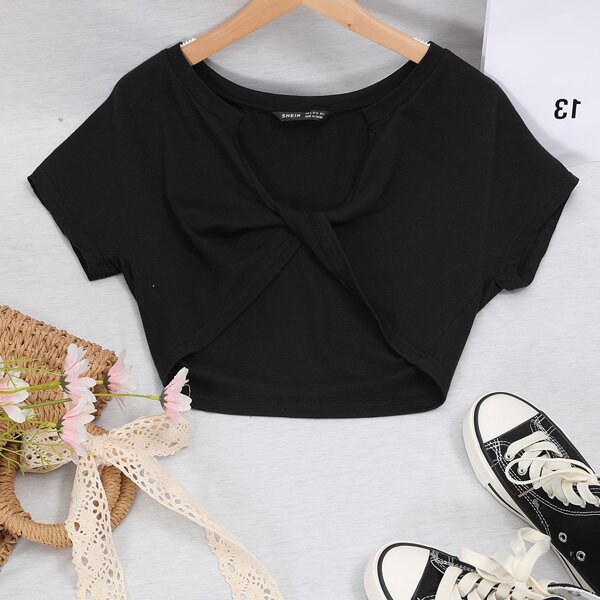 

Twist Front Crop Tee, Black