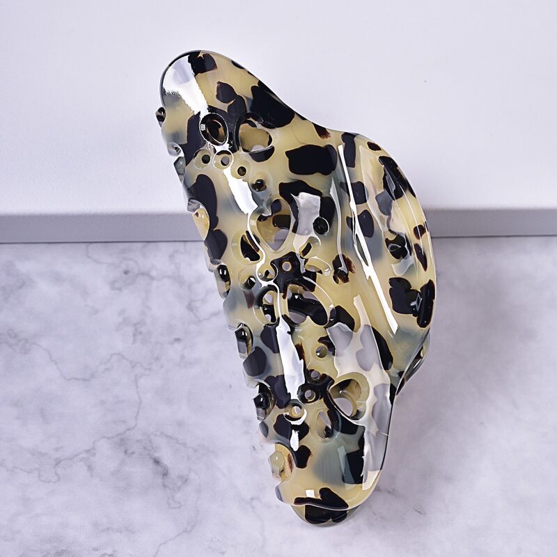 

Graphic Acrylic Hair Claw, Multicolor