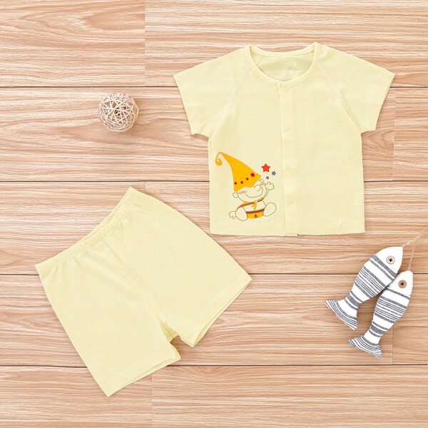 

Baby Boy Cartoon Graphic Button Front Top & Shorts Set, Yellow