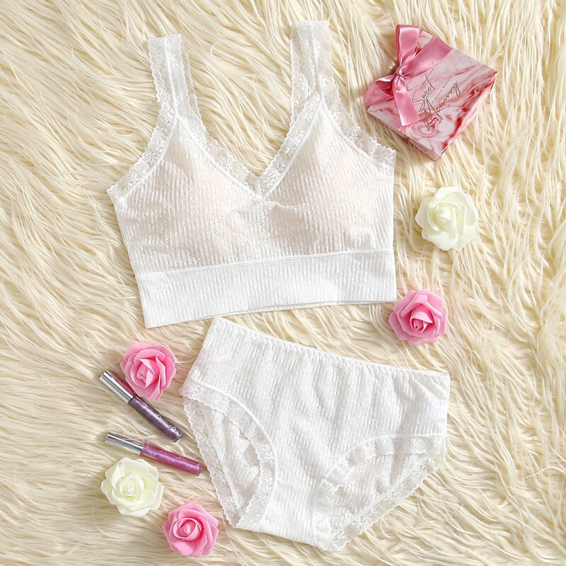 

Floral Lace Lingerie Set, White