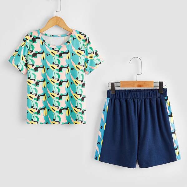 

Girls Graphic Print Tee With Shorts, Multicolor