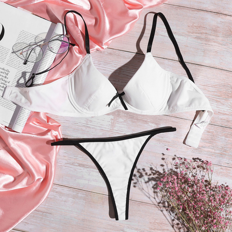 

Contrast Binding Super Push Up Lingerie Set, White