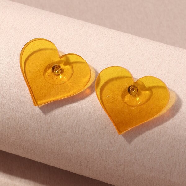 

Heart Design Stud Earrings, Yellow