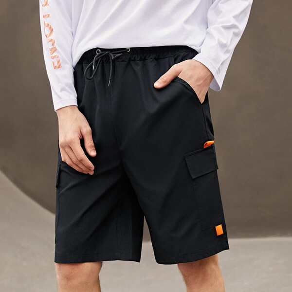 

Men Drawstring Waist Pocket Shorts, Black