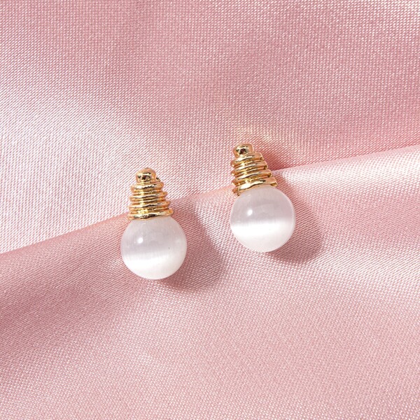 

Light Bulb Design Stud Earrings, Multicolor