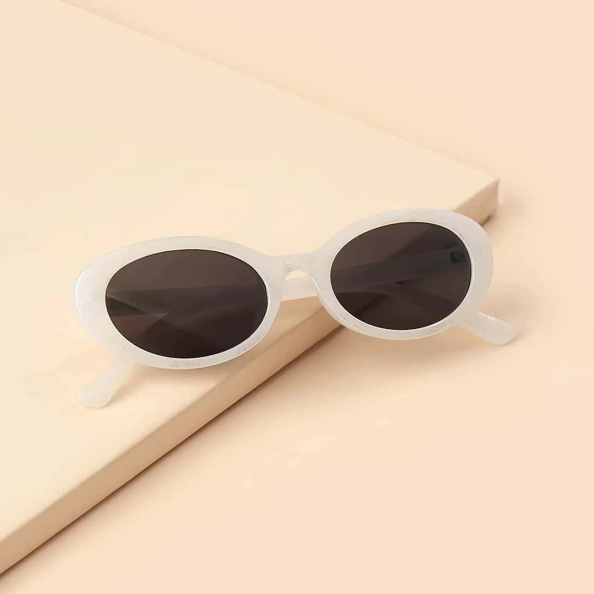 

Oval Frame Sunglasses