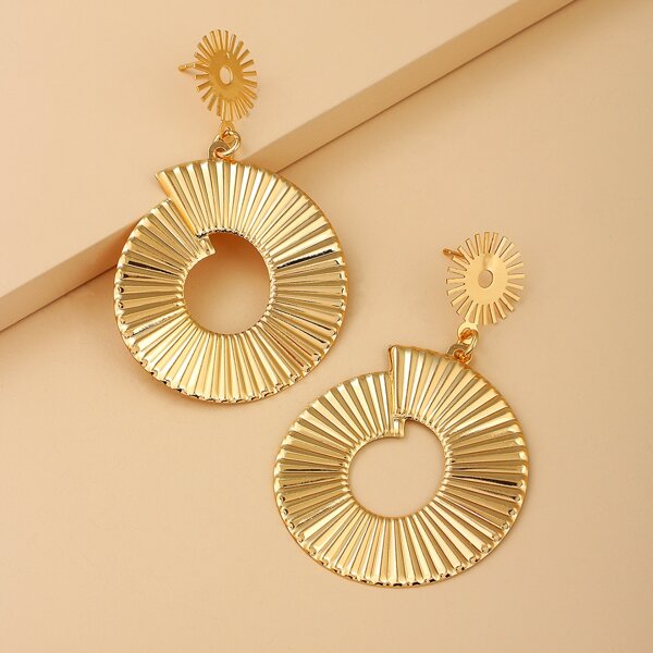 

Textured Metal Drop Earrings, Gold