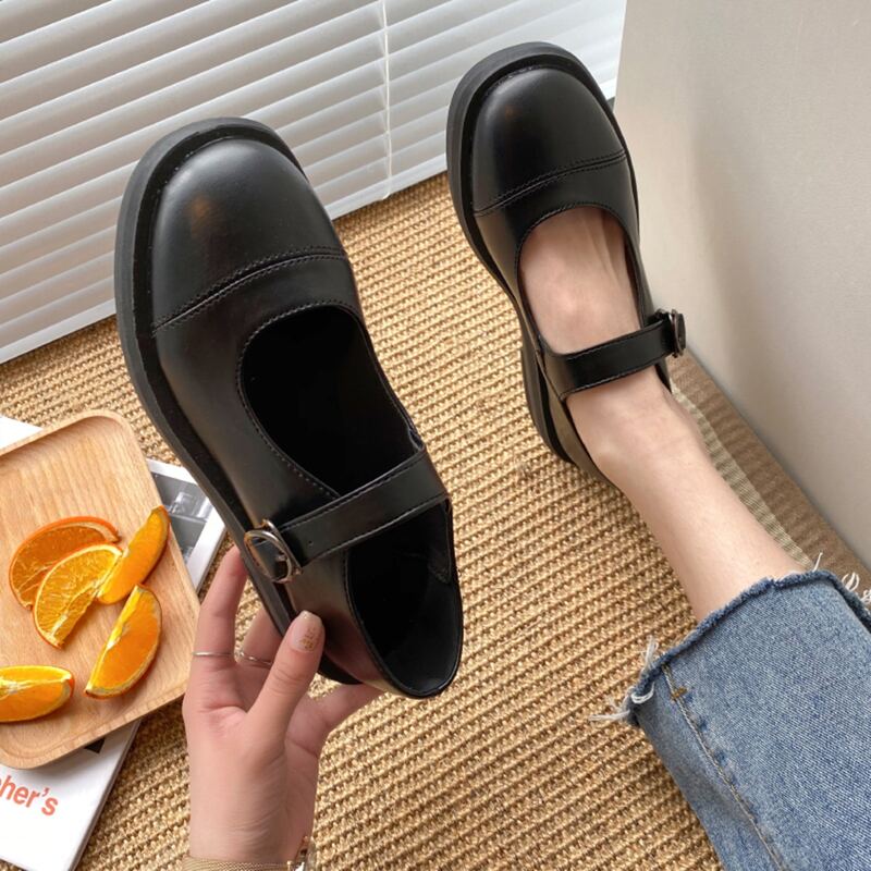 

Cap Toe Mary Jane Flats, Black