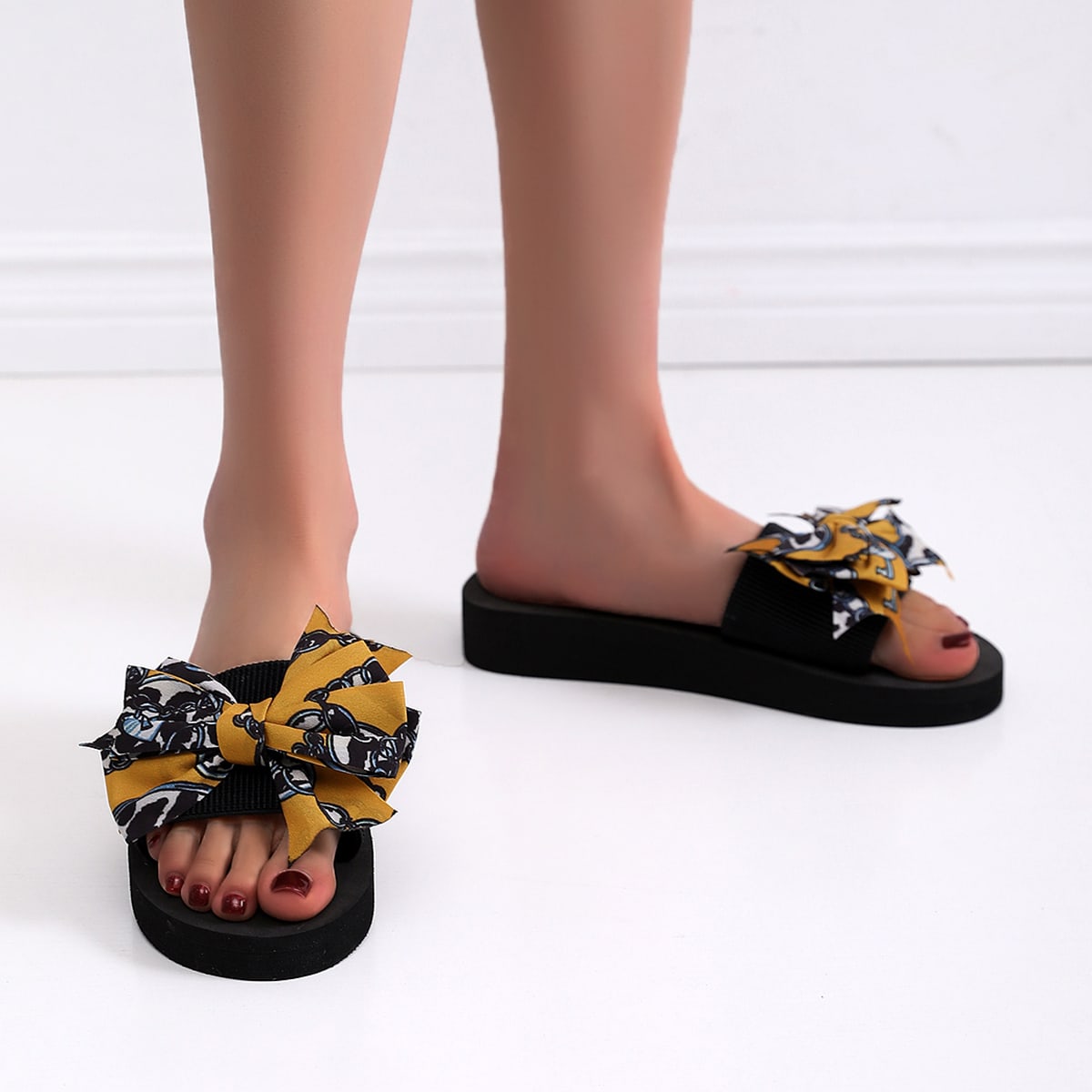 с бантом принтом цепи Модный Тапочки & Вьетнамки