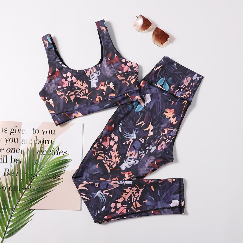 

Allover Print Sports Bra & Leggings, Multicolor