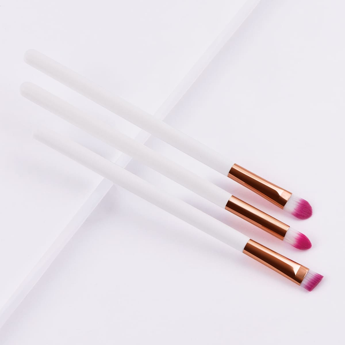 

3pcs Makeup Brush Set, White
