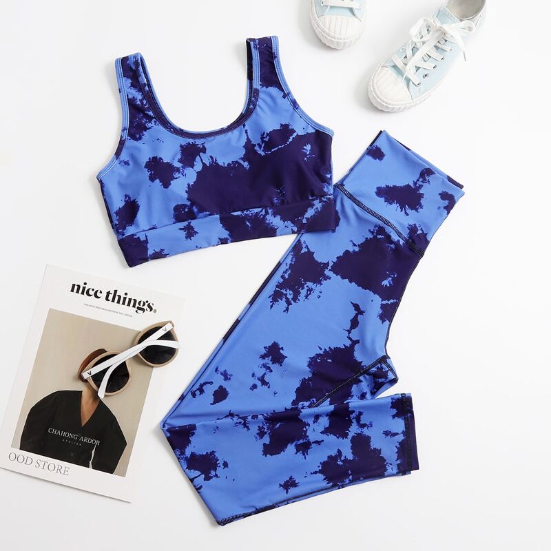 

Graphic Print Sports Bra & Leggings, Blue