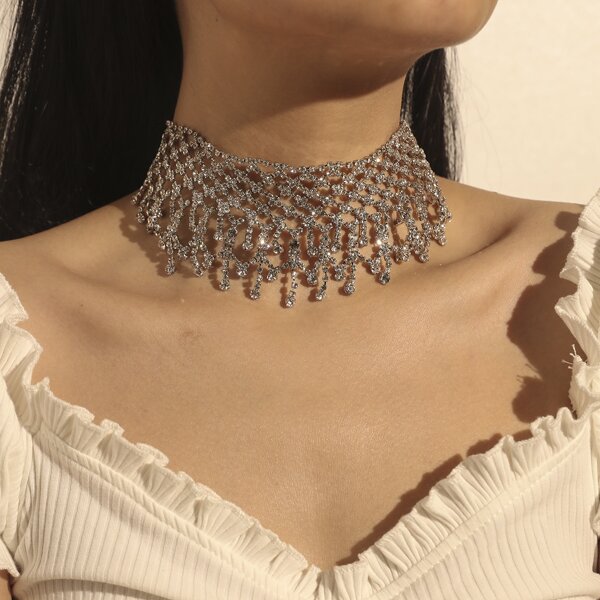 

Rhinestone Decor Necklace, Silver