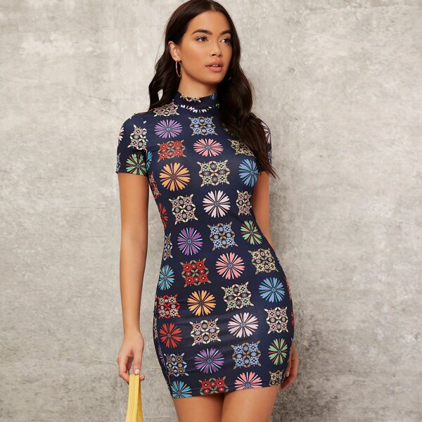 

Mock Neck Geo Print Bodycon Dress, Multicolor