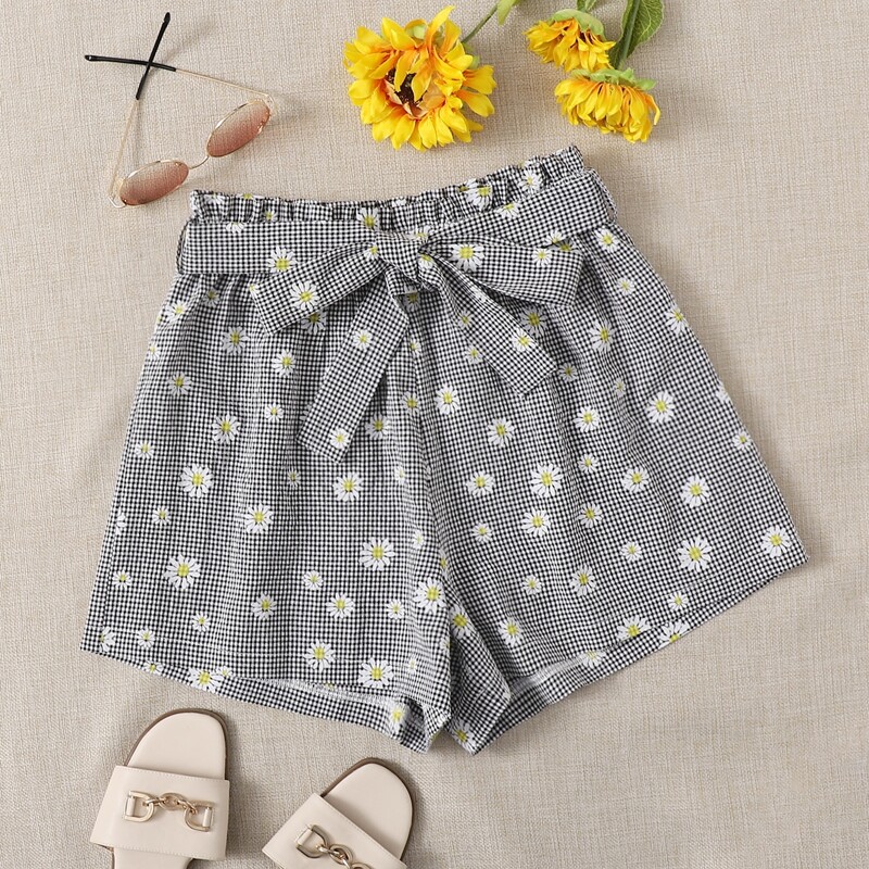 

Daisy Floral & Gingham Print Belted Shorts, Black and white