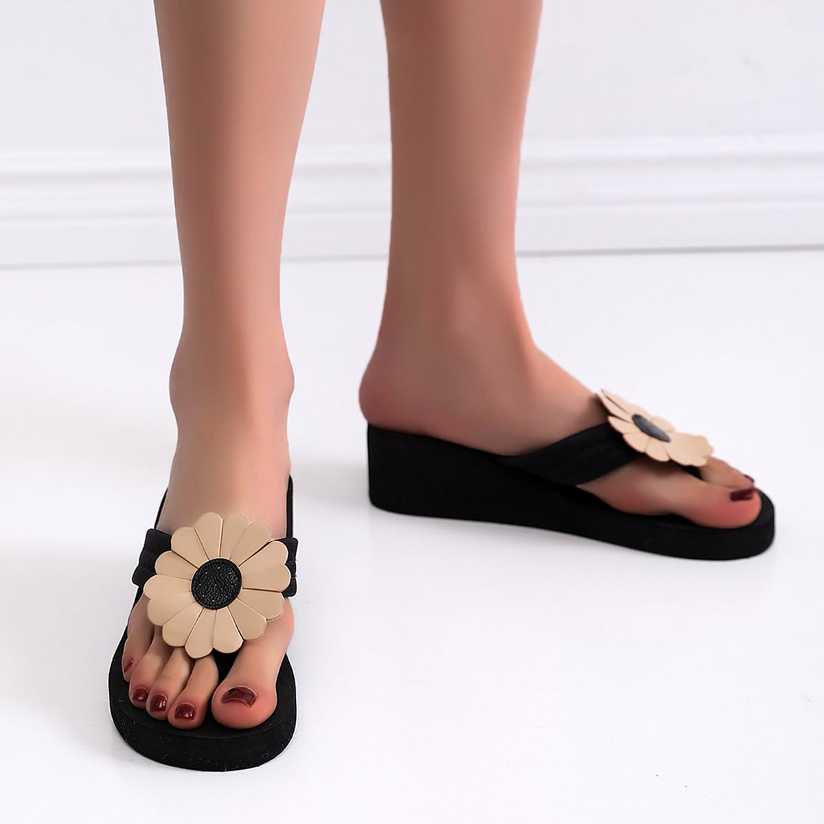 Со цветочками Модный Тапочки & Вьетнамки