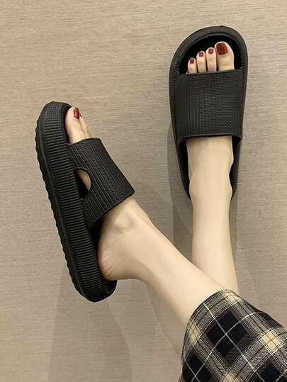 Solid Wide Fit Slides