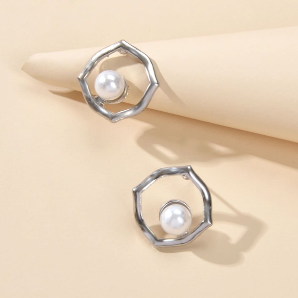 

Faux Pearl Decor Stud Earrings, Silver