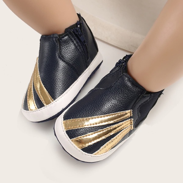 

Baby Boy Metallic Zipper Side Sneakers, Black