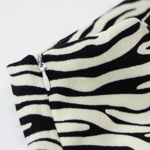 

Zebra Stripe Lace-up Front Shorts, Black and white