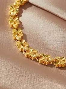 Flower Link Bracelet Valentines - Yellow Gold - View 3