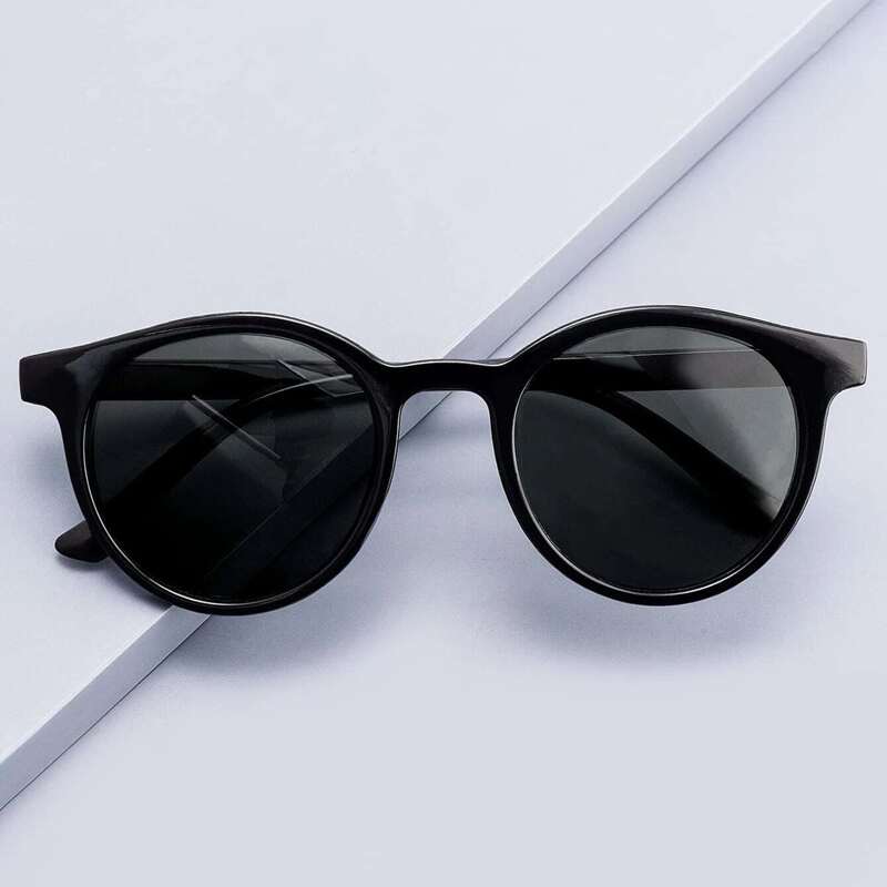 

Round Frame Sunglasses