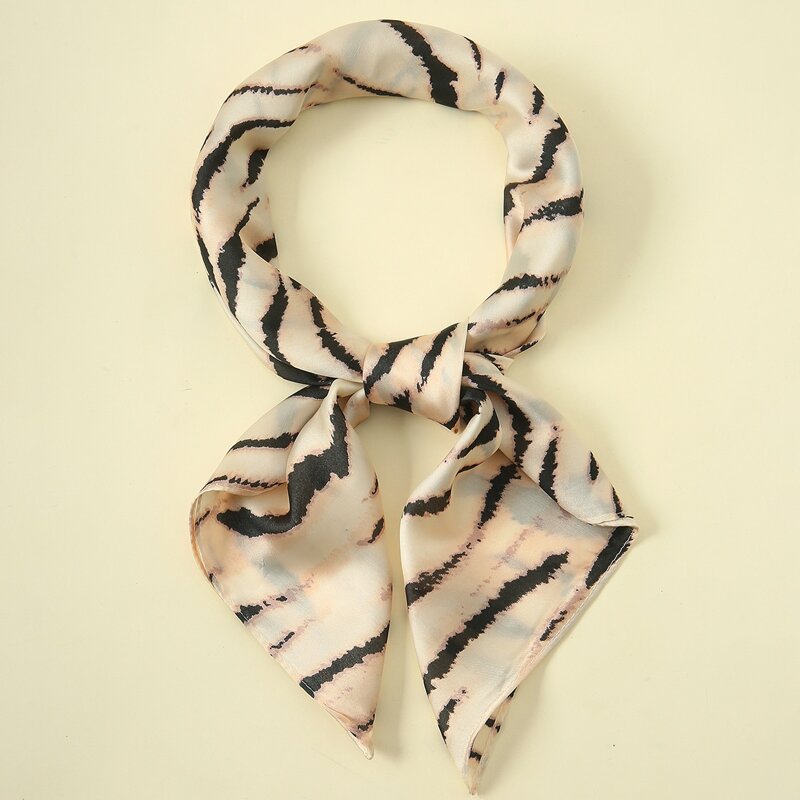 

Zebra Stripe Print Bandana, Multicolor