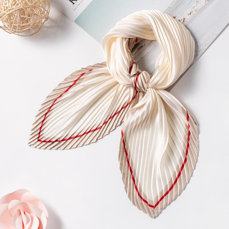 

Pleated Bandana, Beige