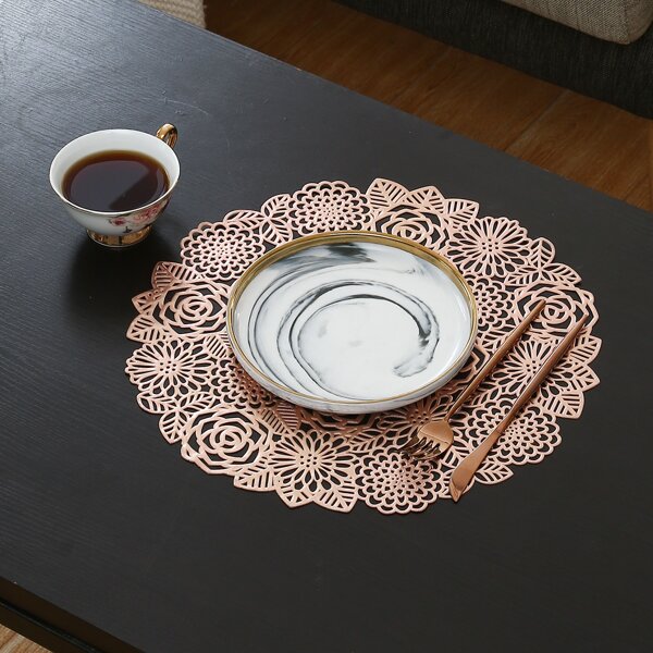 

1pc Hollow Flower Placemat, Rose gold