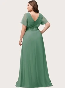 EVERPRETTY Plus Size Elegant V-Neck Ruched Bust Green Bridesmaid Dress, Wedding Guest Formal Dress - Green - View 3