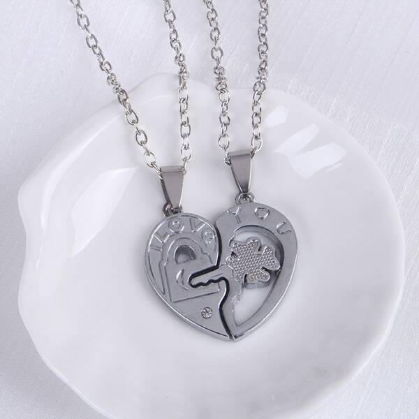 

2pcs Rhinestone Heart Charm Necklace, Silver