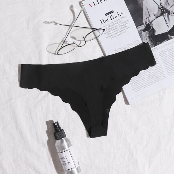 

Scalloped Trim Panty, Black