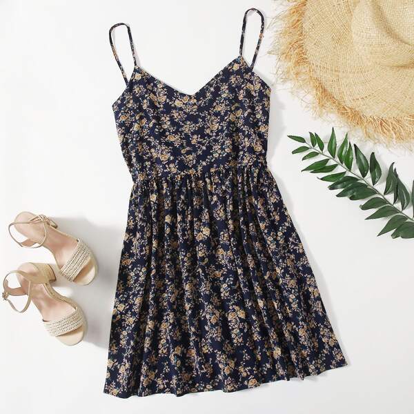 

Plus Allover Floral Print Cami Romper, Multicolor