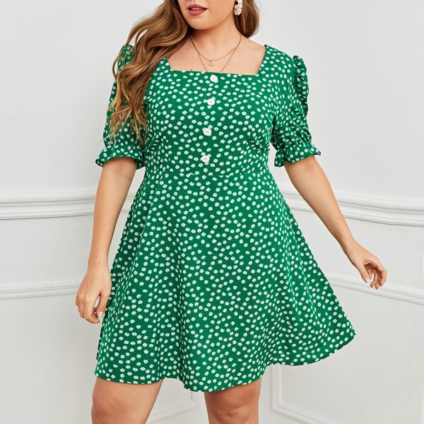 

Plus Ditsy Floral Print Square Neck Dress, Green