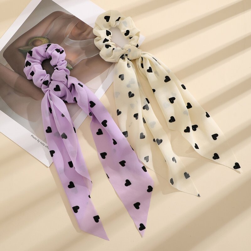 

2pcs Heart Print Scrunchie Scarf, Multicolor