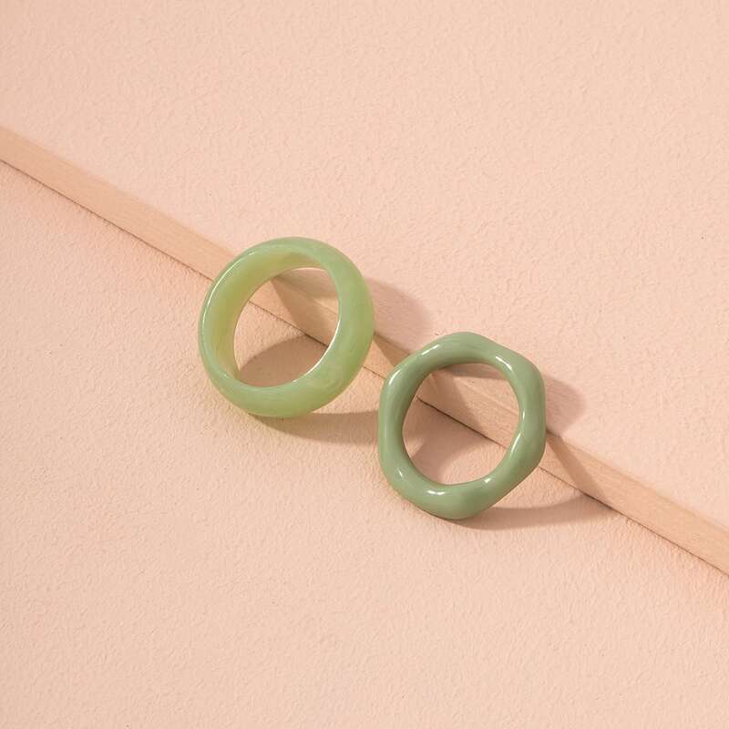 

2pcs Hollow Out Resin Ring, Green