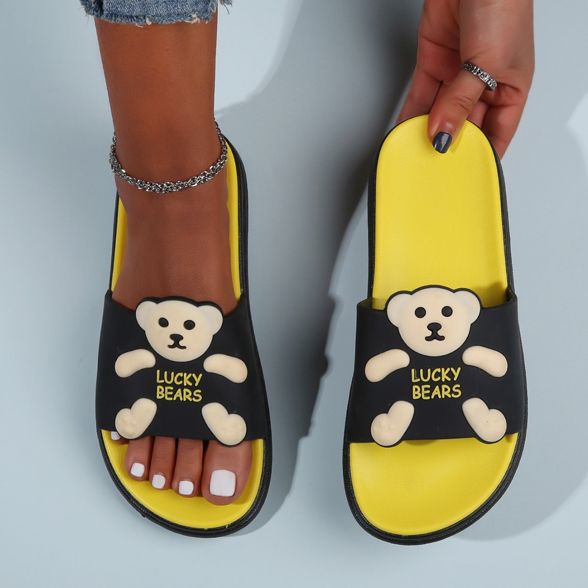 Мультяшный принт Институтский Тапочки & Вьетнамки