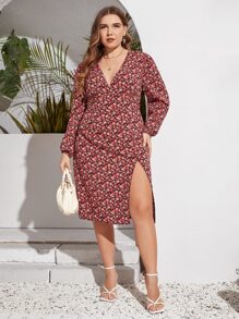 Our Plus Size Ditsy Floral Split Hem Dress is such a vibe - ROMWE