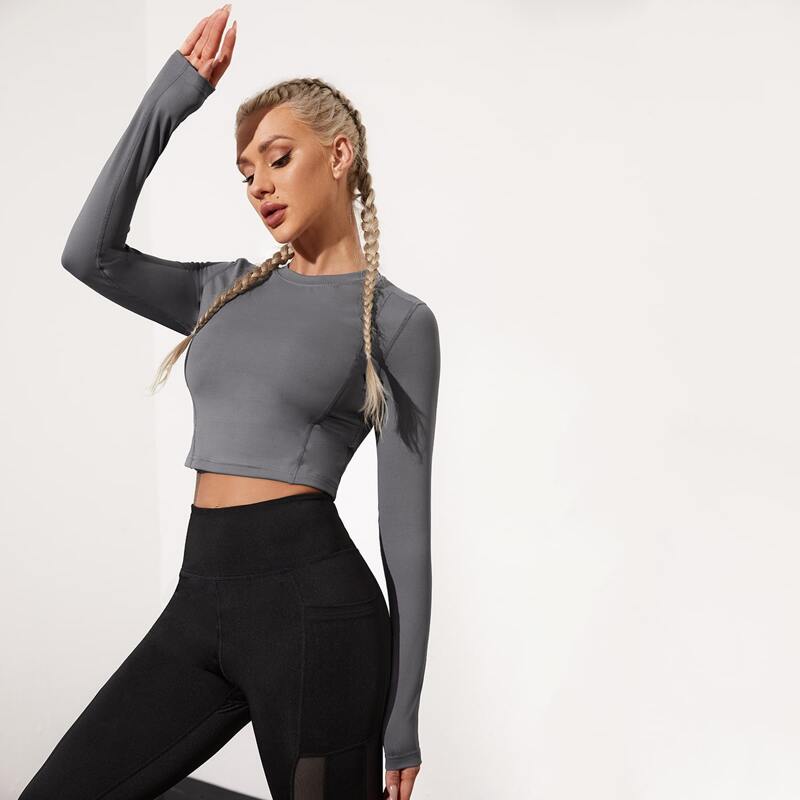 

Topstitching Crop Sports Tee With Phone Pocket, Grey