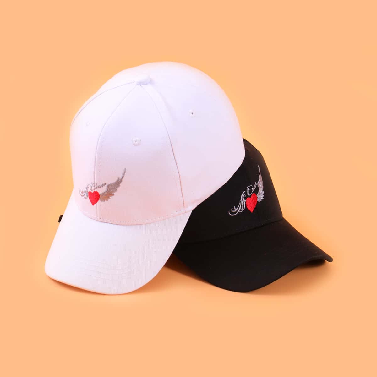 

2pcs Heart Embroidery Baseball Cap, Black and white
