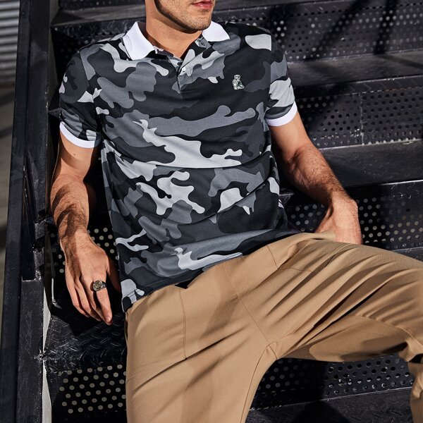 

Men Embroidery Patched Camo Polo Shirt, Multicolor
