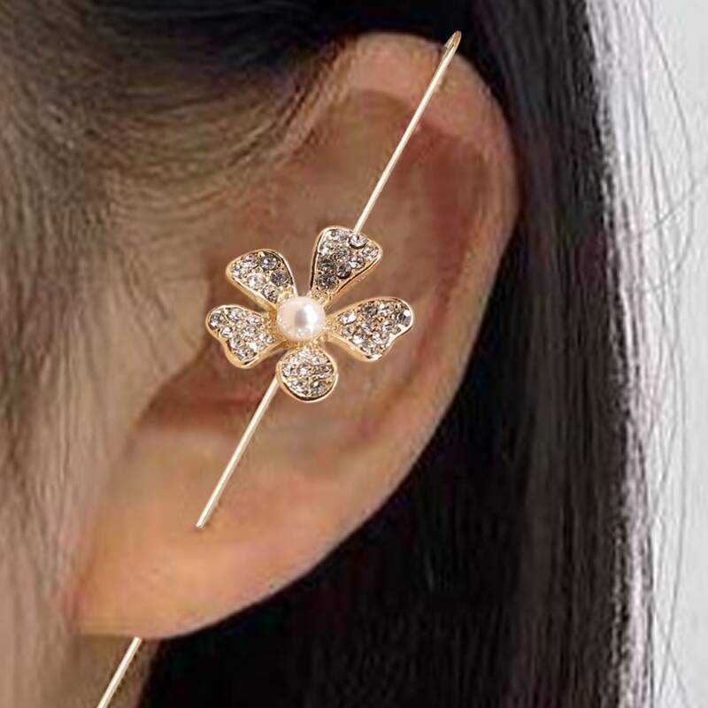 

Rhinestone Flower Ear Pin, Gold