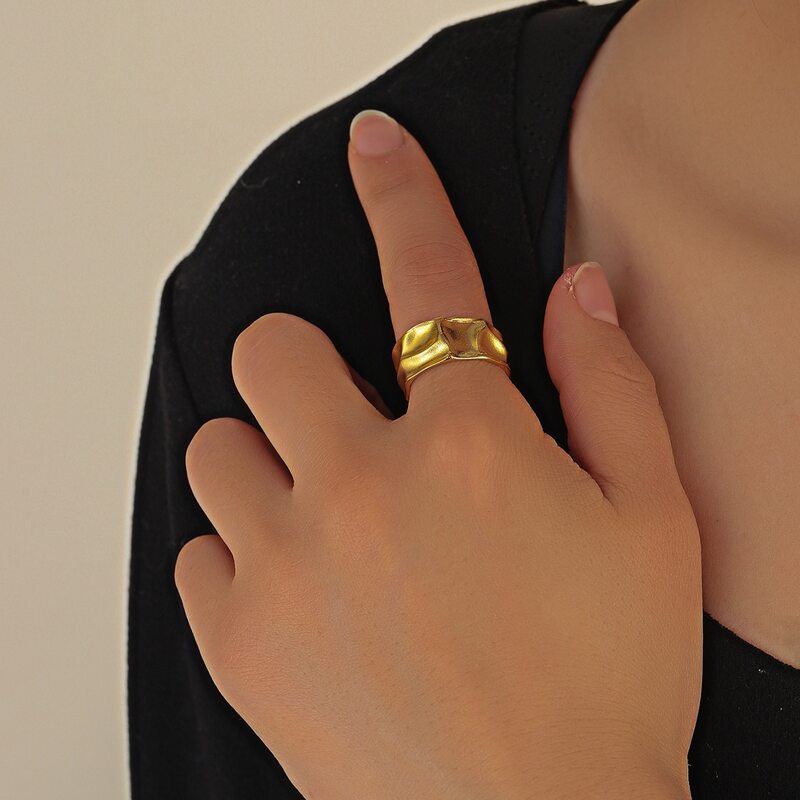 

Hammered Cuff Ring, Gold