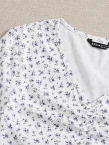 SHEIN Qutie 小碎花抽褶細節T恤