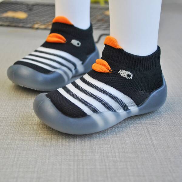

Toddler Boys Cartoon Design Knit Slip On Sneakers, Black and white