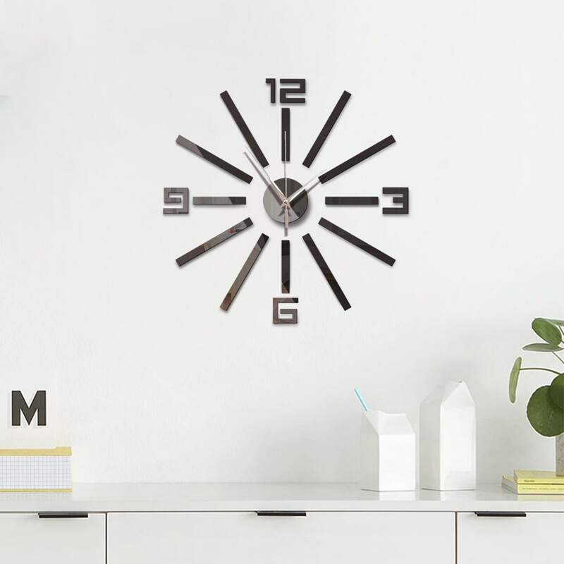 

Number Design Mirror Surface Wall Clock, Black