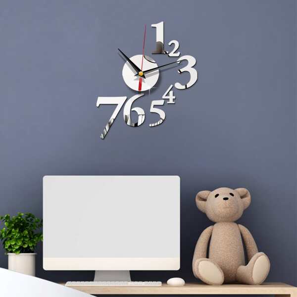 

Number Design Mirror Surface Wall Clock, Silver